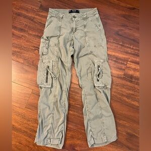 Hollister Green Low-Rise Baggy Pants